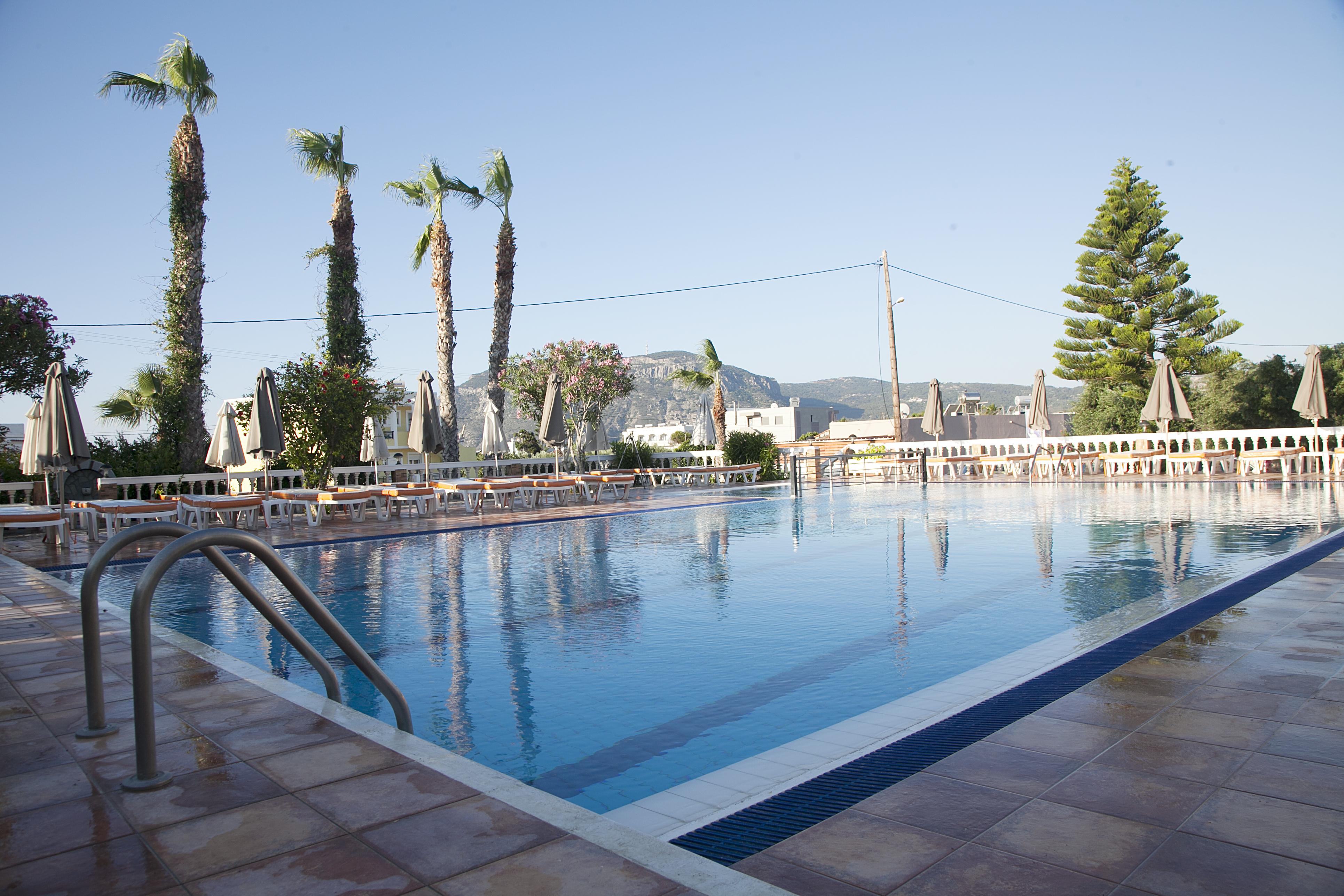 Zeus Hotel Kefalos  Exterior photo