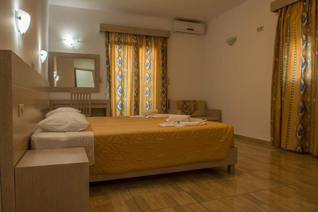 Zeus Hotel Kefalos  Exterior photo