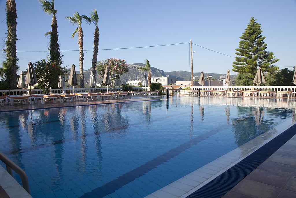 Zeus Hotel Kefalos  Exterior photo